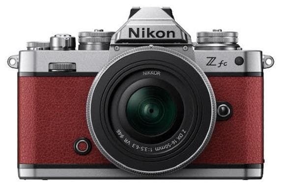 Nikon Z fc + 16-50mm - Crimson Red